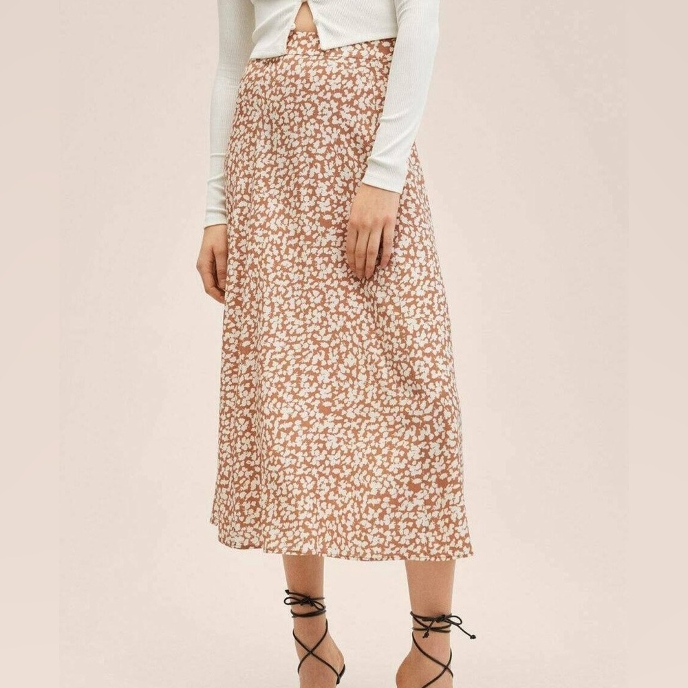 Mango A-Line Skirt in Peach and White